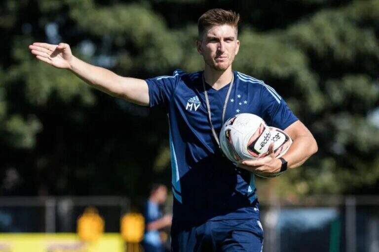 Martin Varini assume o Athletico